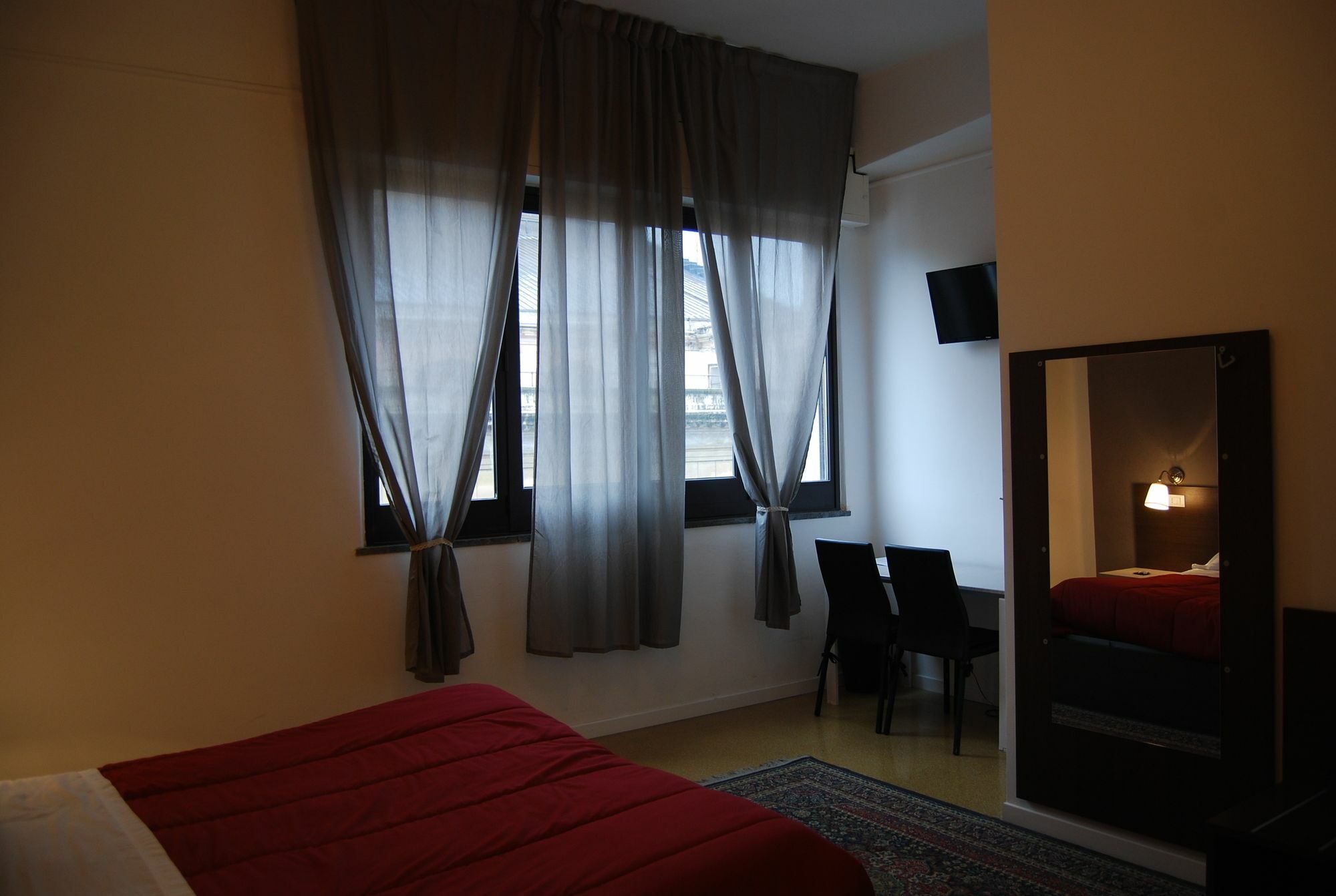 Extra Bed And Breakfast Palermo Exterior photo